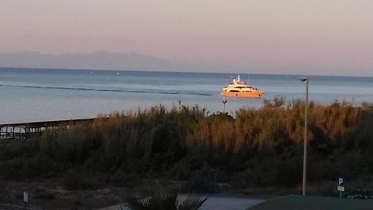 Bilocale Punta Rosa - Fronte Spiaggia Otranto Exteriör bild
