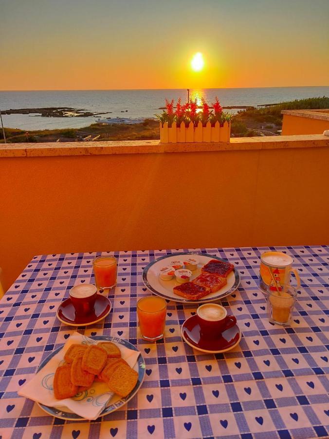 Bilocale Punta Rosa - Fronte Spiaggia Otranto Exteriör bild